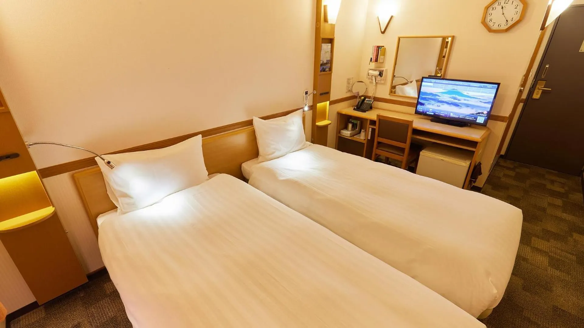 Toyoko Inn Tokyo Nihombashi Ningyocho Hotel
